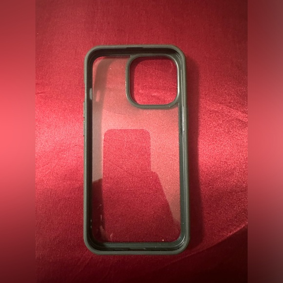 Green Iphone Case iPhone 14pro - Picture 2 of 10